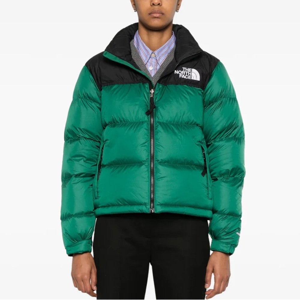 NWT North Face Women’s TNF 1996 Retro Nuptse Jacket in Evergreen size S